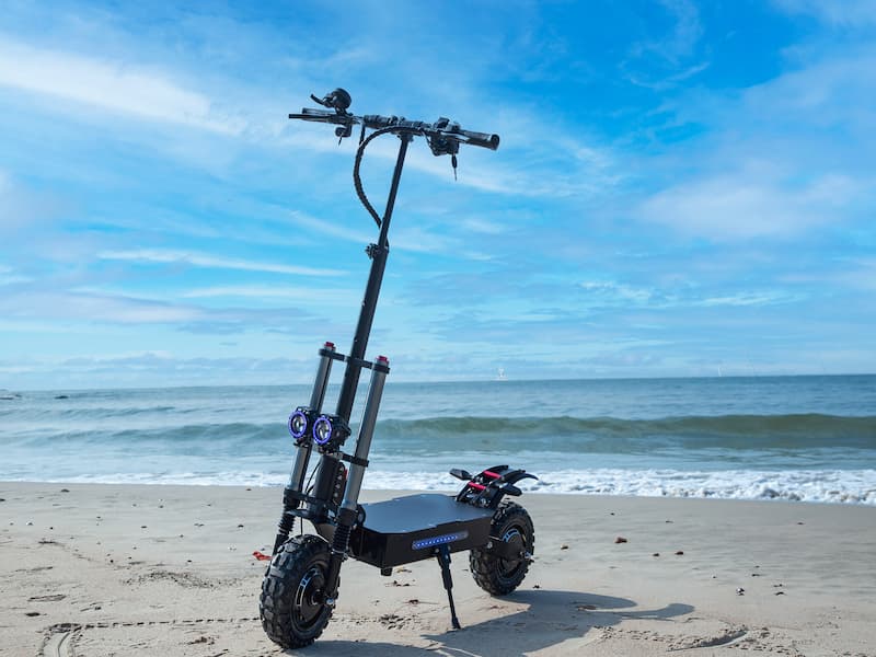 Scooter électrique tout-terrain E5B 60V 6000W